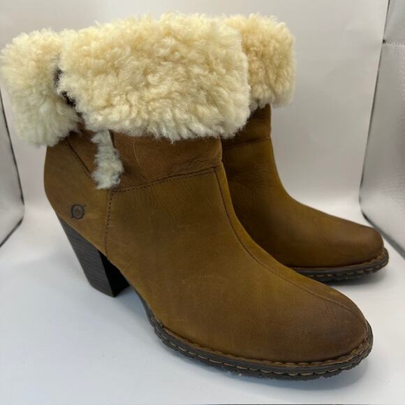 Born Boots Donna Booties Womens 8.5 Cognac Brown Leather Sherpa Lined Block Heel - Picture 1 of 10
